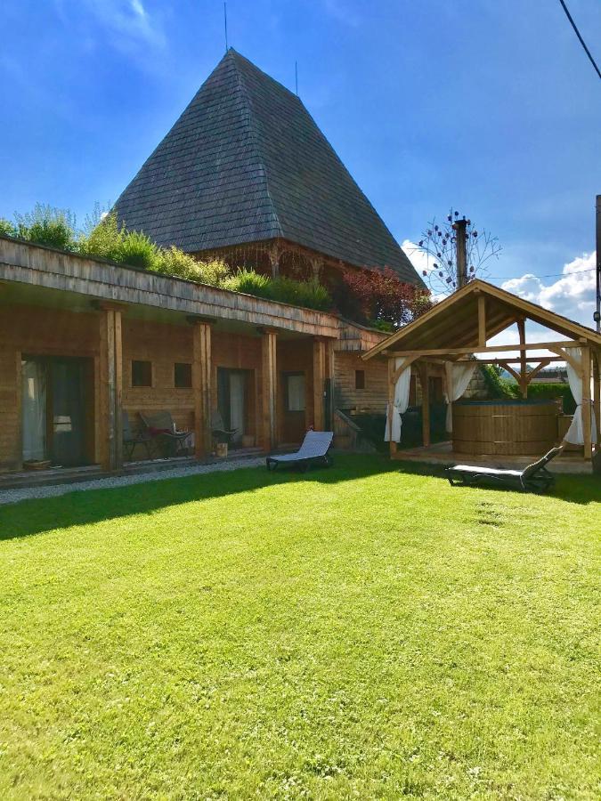 ホテル Casa Ralucai モイセイ エクステリア 写真
