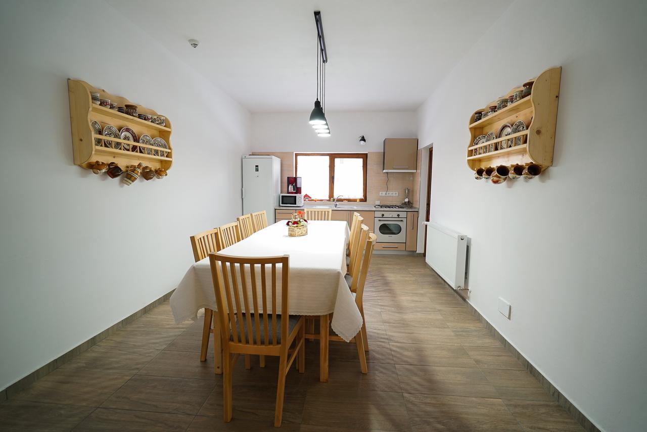 ホテル Casa Ralucai モイセイ エクステリア 写真