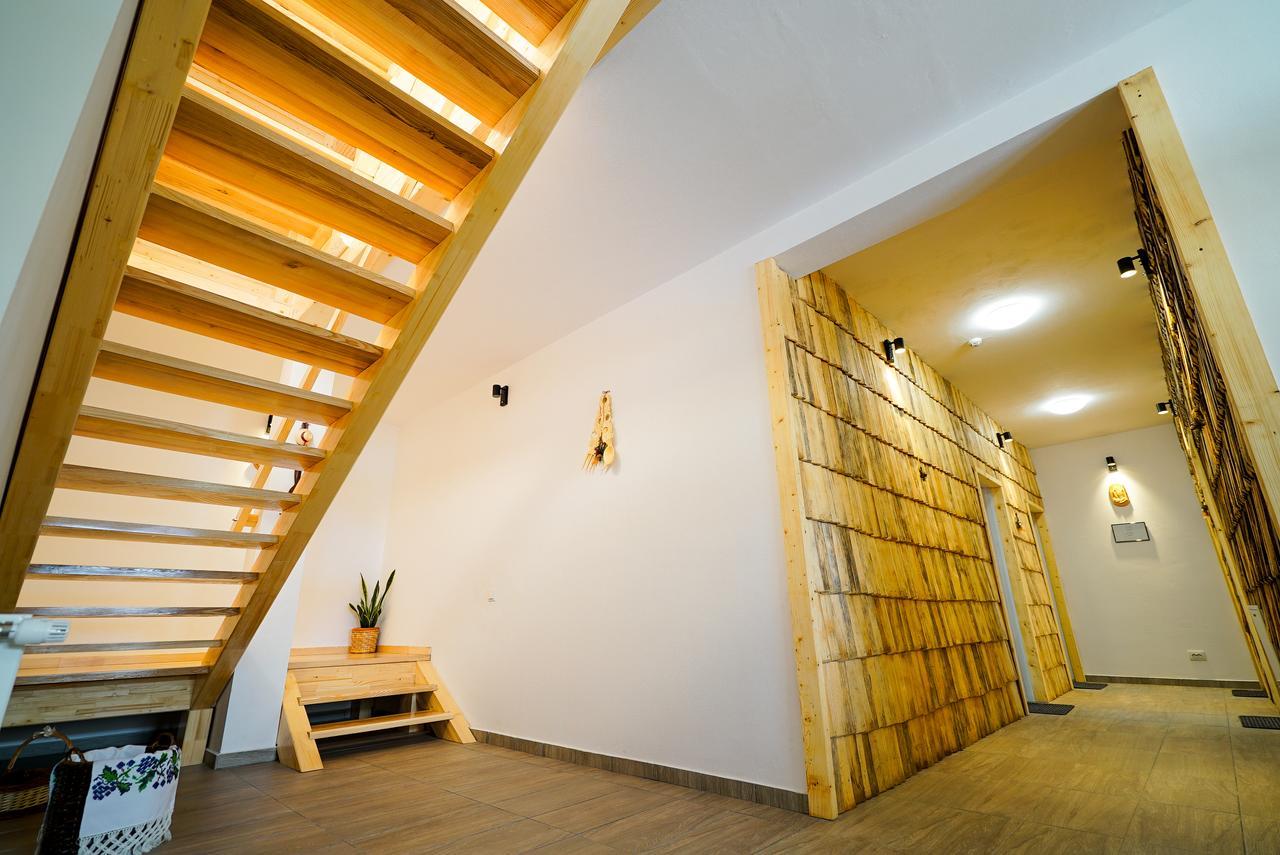 ホテル Casa Ralucai モイセイ エクステリア 写真