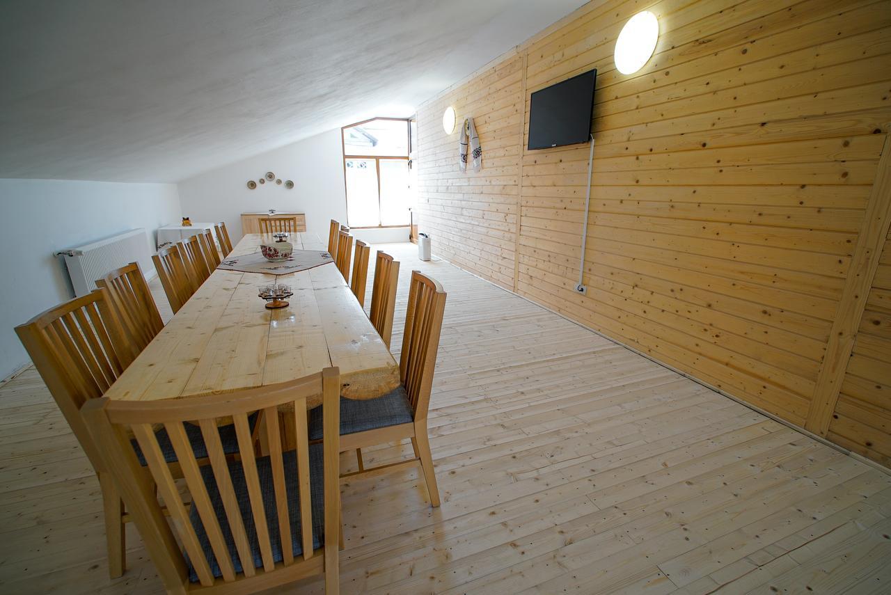 ホテル Casa Ralucai モイセイ エクステリア 写真
