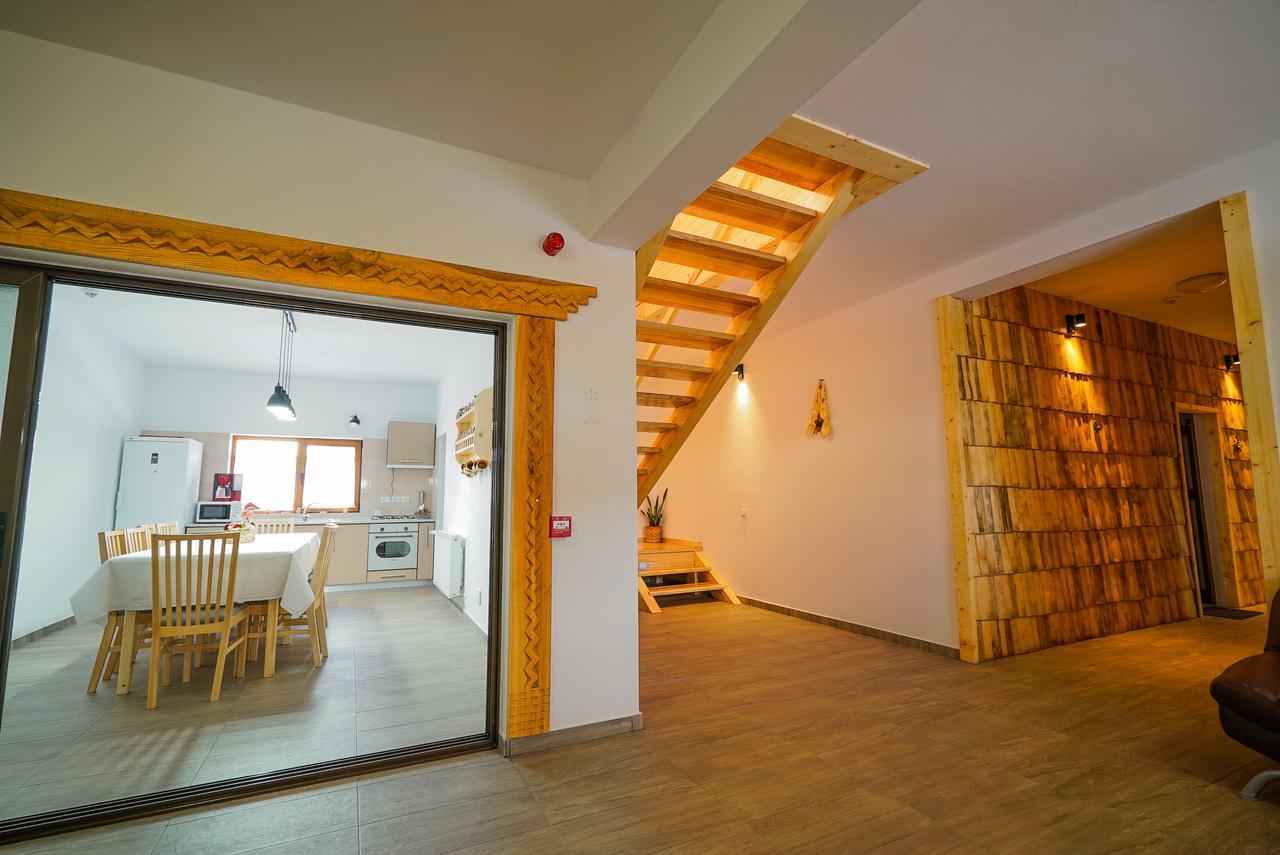 ホテル Casa Ralucai モイセイ エクステリア 写真