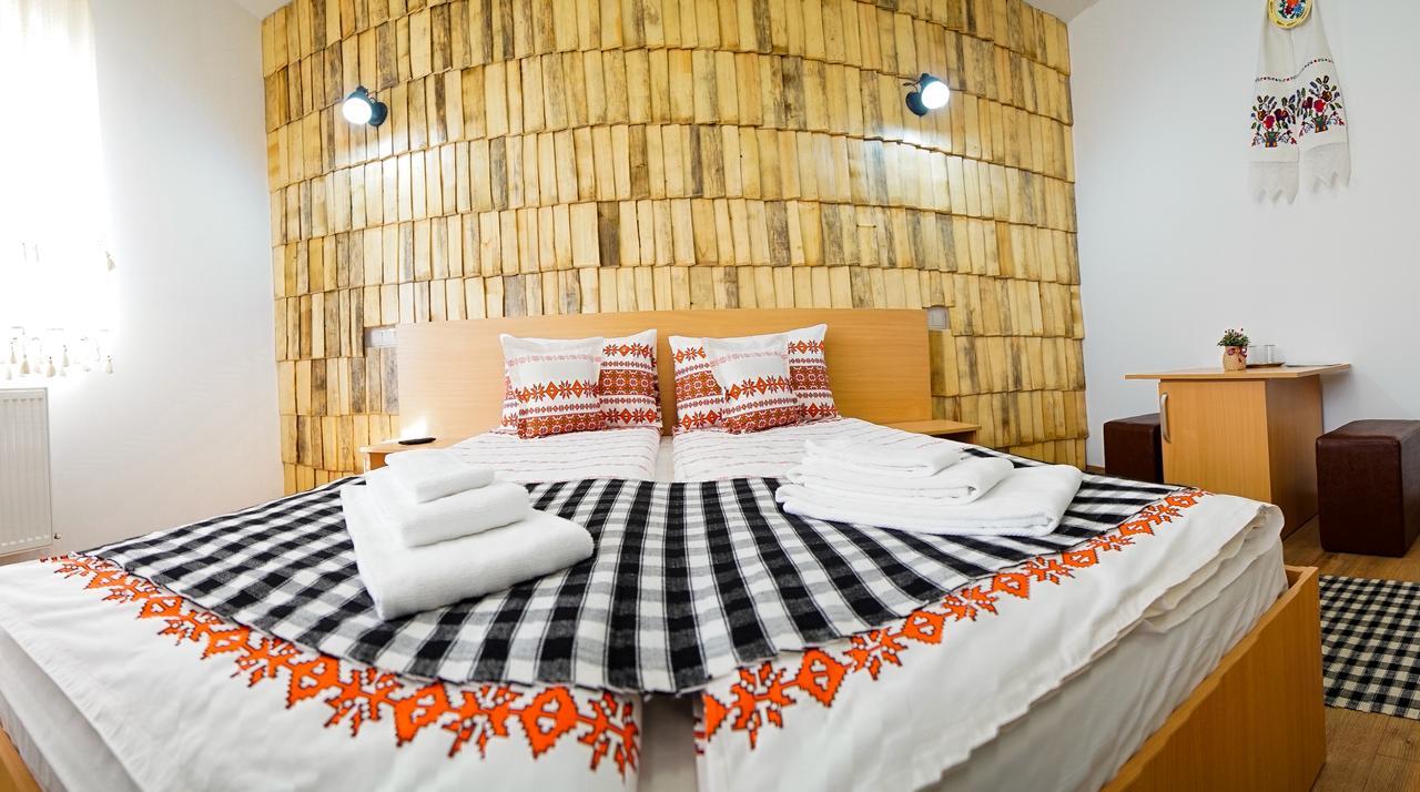 ホテル Casa Ralucai モイセイ エクステリア 写真