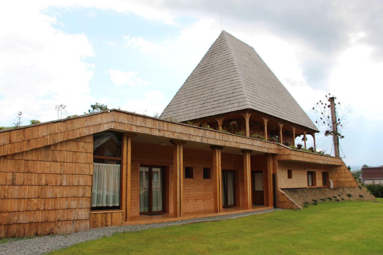ホテル Casa Ralucai モイセイ エクステリア 写真