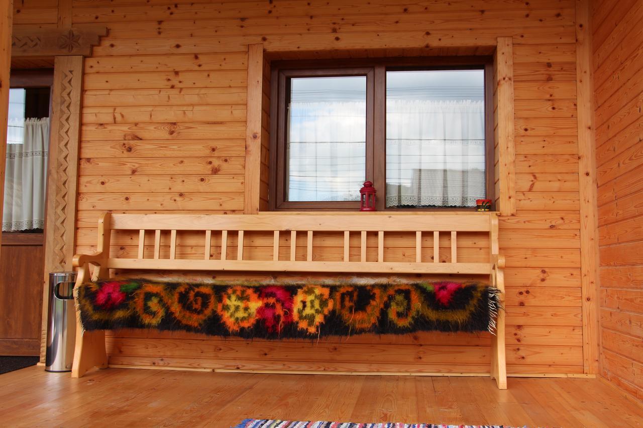 ホテル Casa Ralucai モイセイ エクステリア 写真